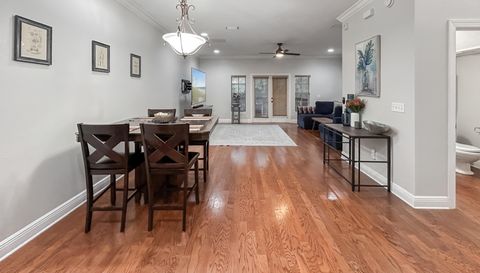 254 Valencia Cir