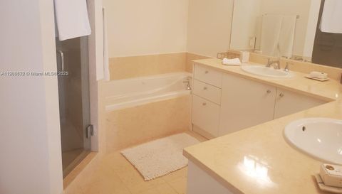 19900 W Country Club Dr