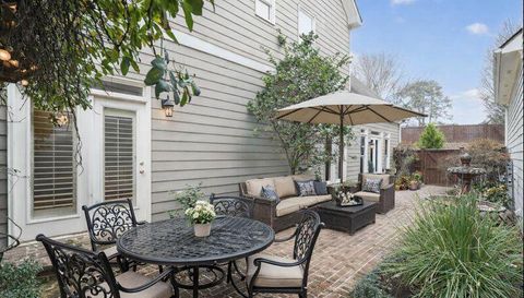 2979 Gateland Square