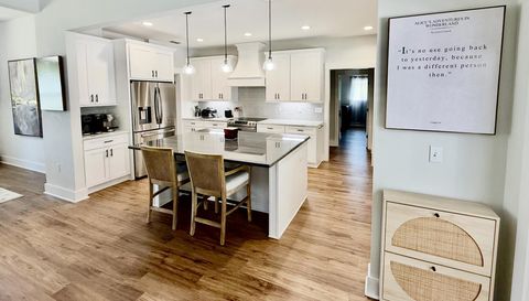 3395 Mariana Oaks Dr