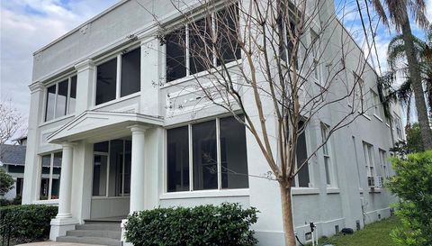 1806 W MORRISON AVENUE