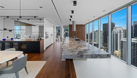 1300 Brickell Bay Dr