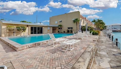 423 Sombrero Beach Rd