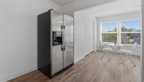 2257 World Pkwy Blvd W