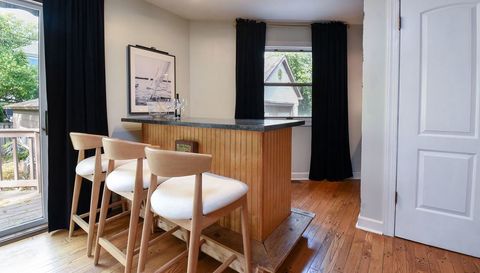 736 S Ashland Avenue