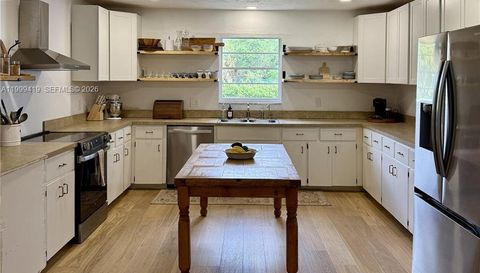 625 Whippoorwill Ter