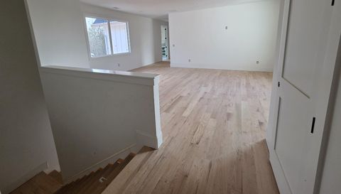 7048 Nichols Cove Dr