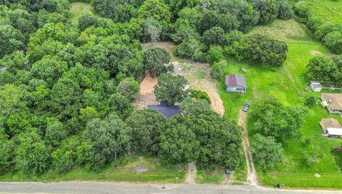 4922 County Road 937b