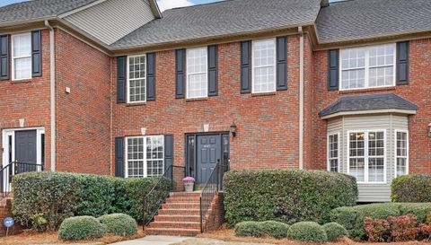 448 Meadow Croft Dr