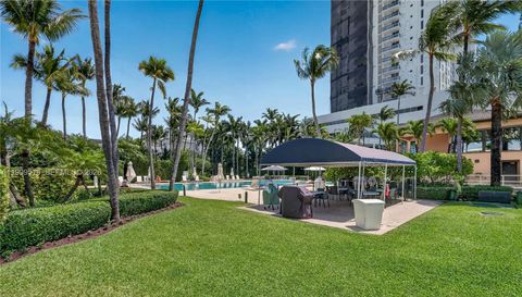 1413 Sunset Harbour Dr