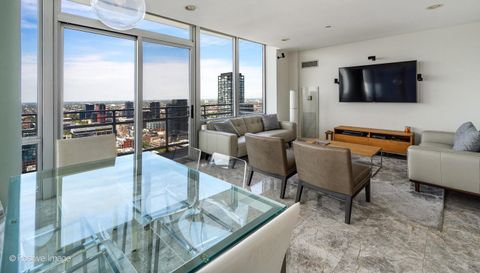 737 W Washington Boulevard