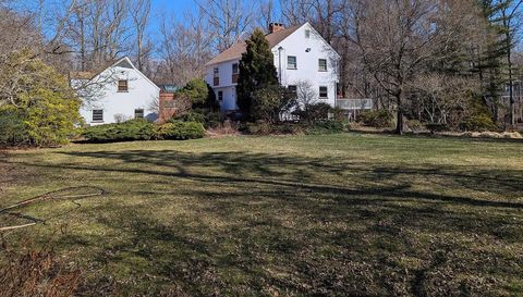 7 Joanne Ln