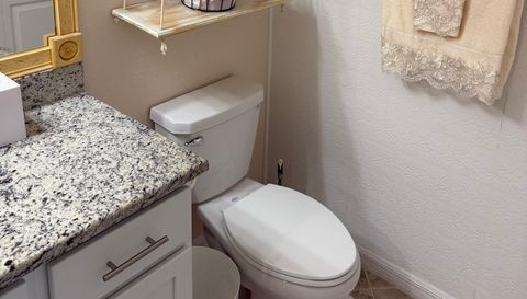 14061 Heritage Landing Blvd