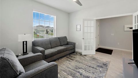8897 Hinsdale Heights
