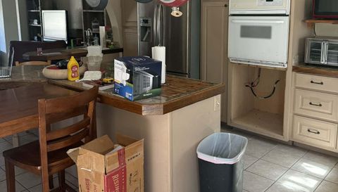 322 E Castleshoals Dr