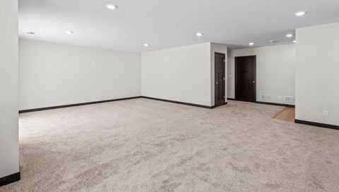 7440 Glengarry Place