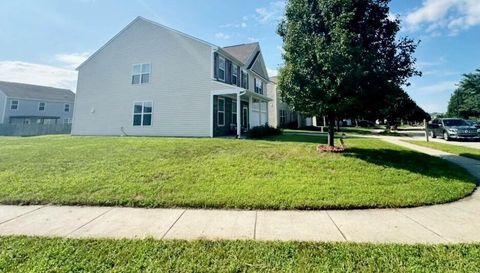 1935 Lakecrest Dr