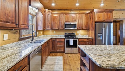 605 Toccoa Preserve Lane