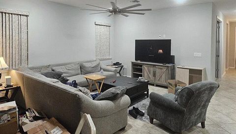 3264 Royal Gardens Ave