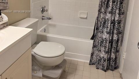 9943 Nob Hill Pl