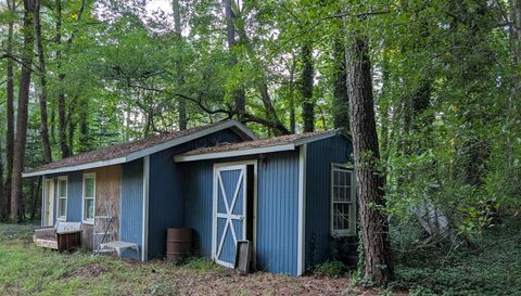 183 Greenway Dr