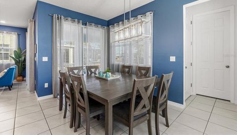 2009 TROPICAL PALMS CIRCLE