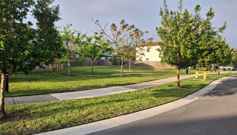 2439 NW 131st Cir
