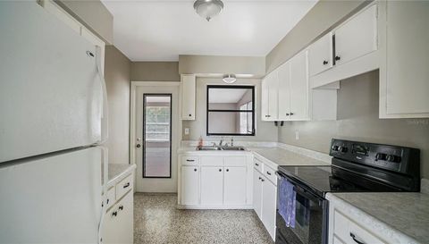 1367 GAINESVILLE DRIVE