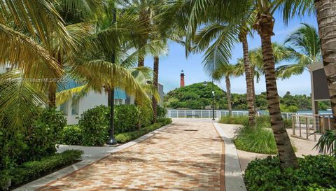 2309 Fairway Drive South