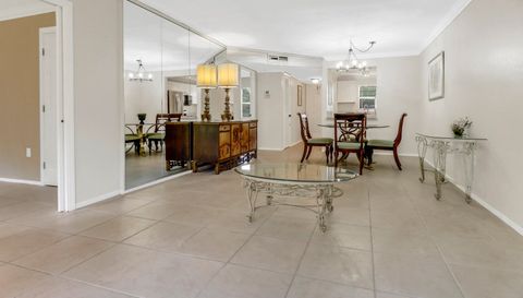 501 Forest Lakes Blvd