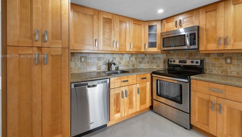 300 Bayview Dr