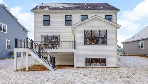 1921 Green Ash Drive