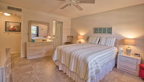 360 Three Lakes Ln UNIT G