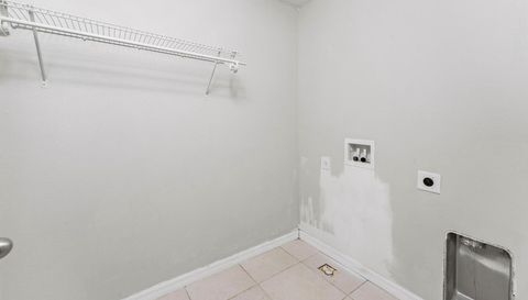 10019 Geese Trail Cir