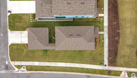 1823 Summer Serenity Dr