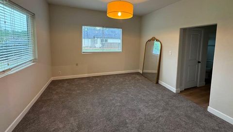8105 Parker Rd