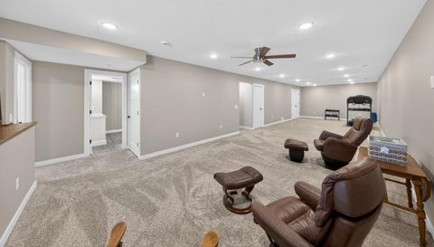 698 Shardlow Place NE