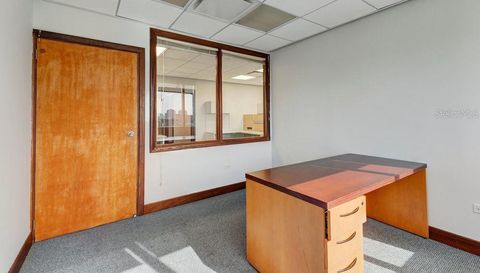 207 Calle Del Parque