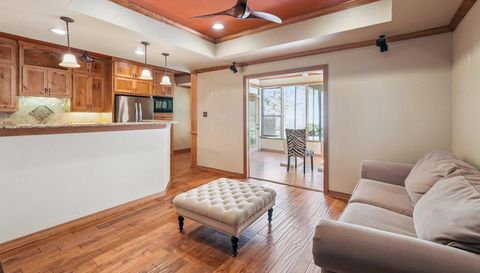 4312 Bellaire Dr S #203