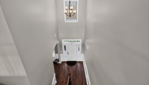 1016 Kara Ct
