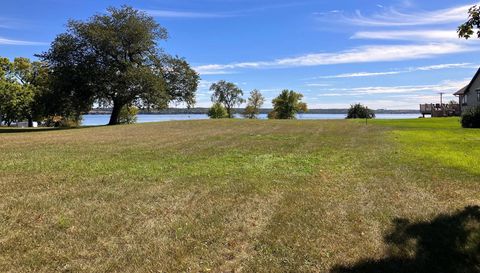 XXXXX N Lake Shore Drive