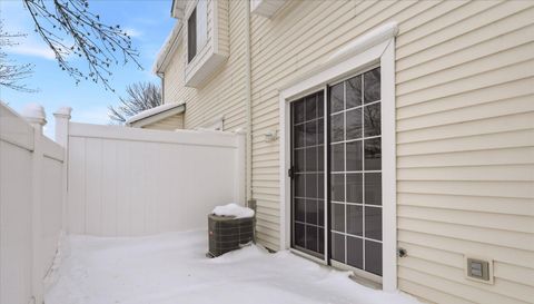 11462 Elmwood Avenue N