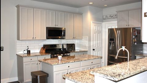 1320 Spring Ridge Ln