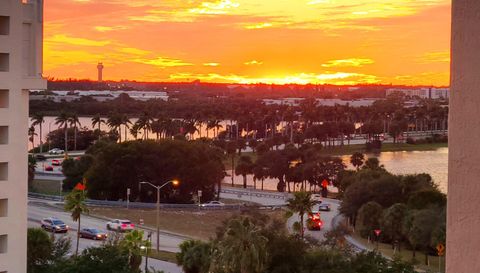 616 Clearwater Park Rd APT 812