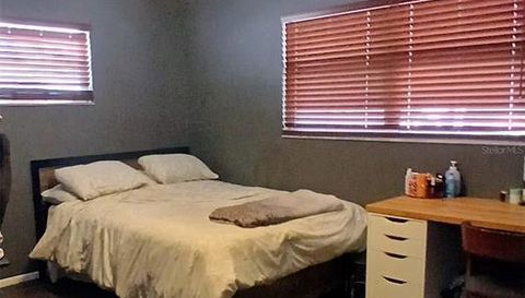 2209 JACARANDA COURT