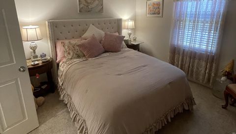 939 Remington Green Dr SE