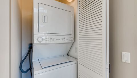 635 N Dearborn Street