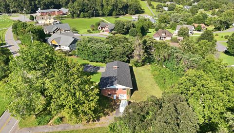 1496 Jenkins Valley Rd
