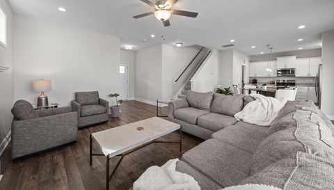 35 N Cinnamon Teal Dr