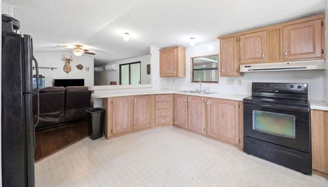 12275 Lakeland Acres Rd